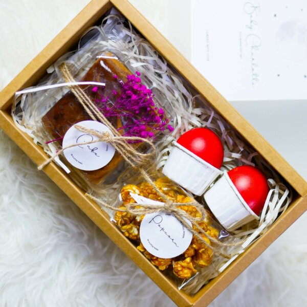 Classic Full Moon Box - Red Eggs of Happiness