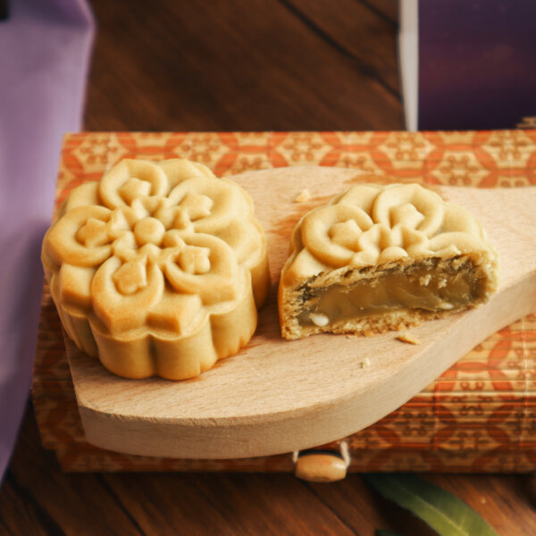 Assortment of Flavours with A Little Thing's Mid-Autumn Mooncakes